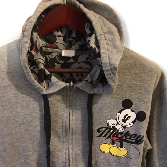 Disney Tops - Disney Mickey Sweatshirt M